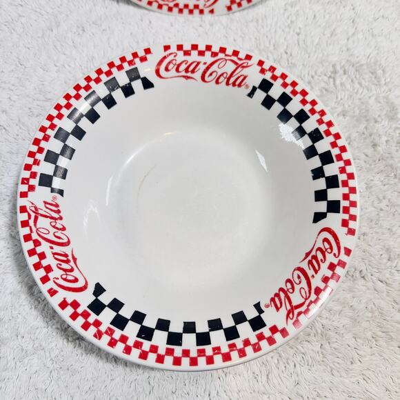 Coca-Cola Gibson Set of Four (4) 8" Bowls 1996 Retro 50's Racing Red White Black - Picture 2 of 14